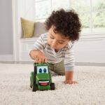 JD Kids John Deere - Traktor Johnny zmáčkni a jeď 15 cm