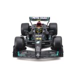 Bburago 1:24 Formule F1 Mercedes-AMG Petronas W14 E Performance(2023) nr.44 Lewis Hamilton