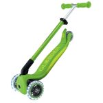 Globber Koloběžka dětská trojkolečková Plus - Primo Foldable Plus Lights V2 Apple Green svítící kolečka