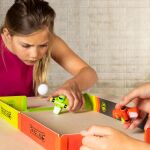 Fat Brain FOOSBOTS STADIUM BATTLE robo-fotbal se stadionem set
