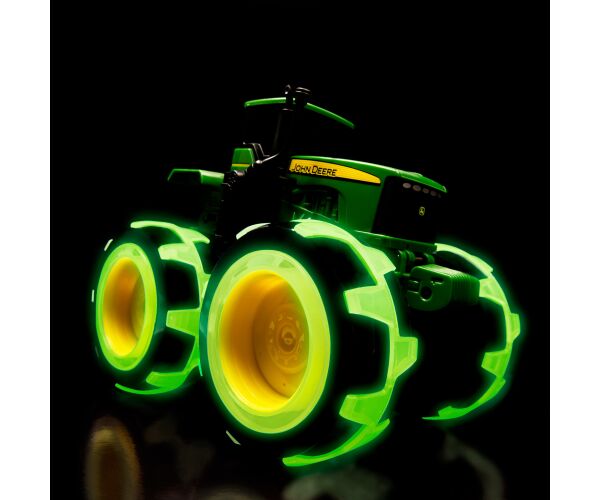 JD Kids Monster Treads John Deere traktor svítící kola 23 cm