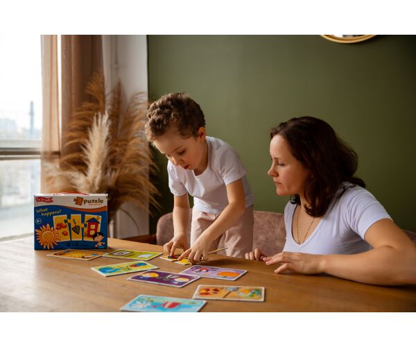 Far Far Land Puzzle činnosti trojice 8 obrázků