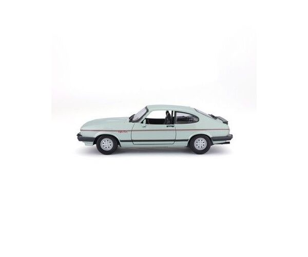 Bburago 1:24 Plus Ford Capri 1982 Light Green