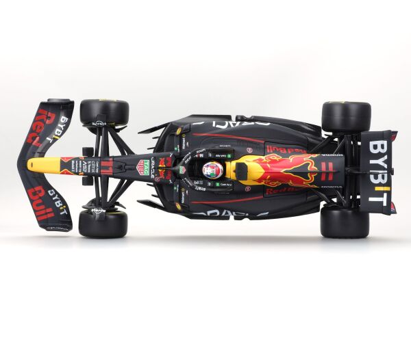 Bburago 1:24 Formule F1 Oracle Red Bull Racing RB18(2022) nr.11 Sergio Pérez s řidičem