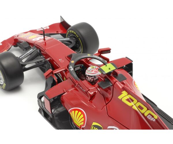 Bburago 1:18 červené Ferrari SF 1000