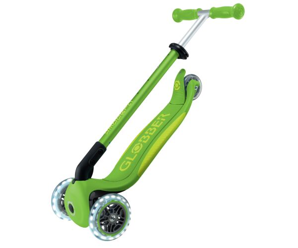 Globber Koloběžka dětská trojkolečková Plus - Primo Foldable Plus Lights V2 Apple Green svítící kolečka